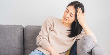 睡眠の質は 加齢とともに悪くなる？